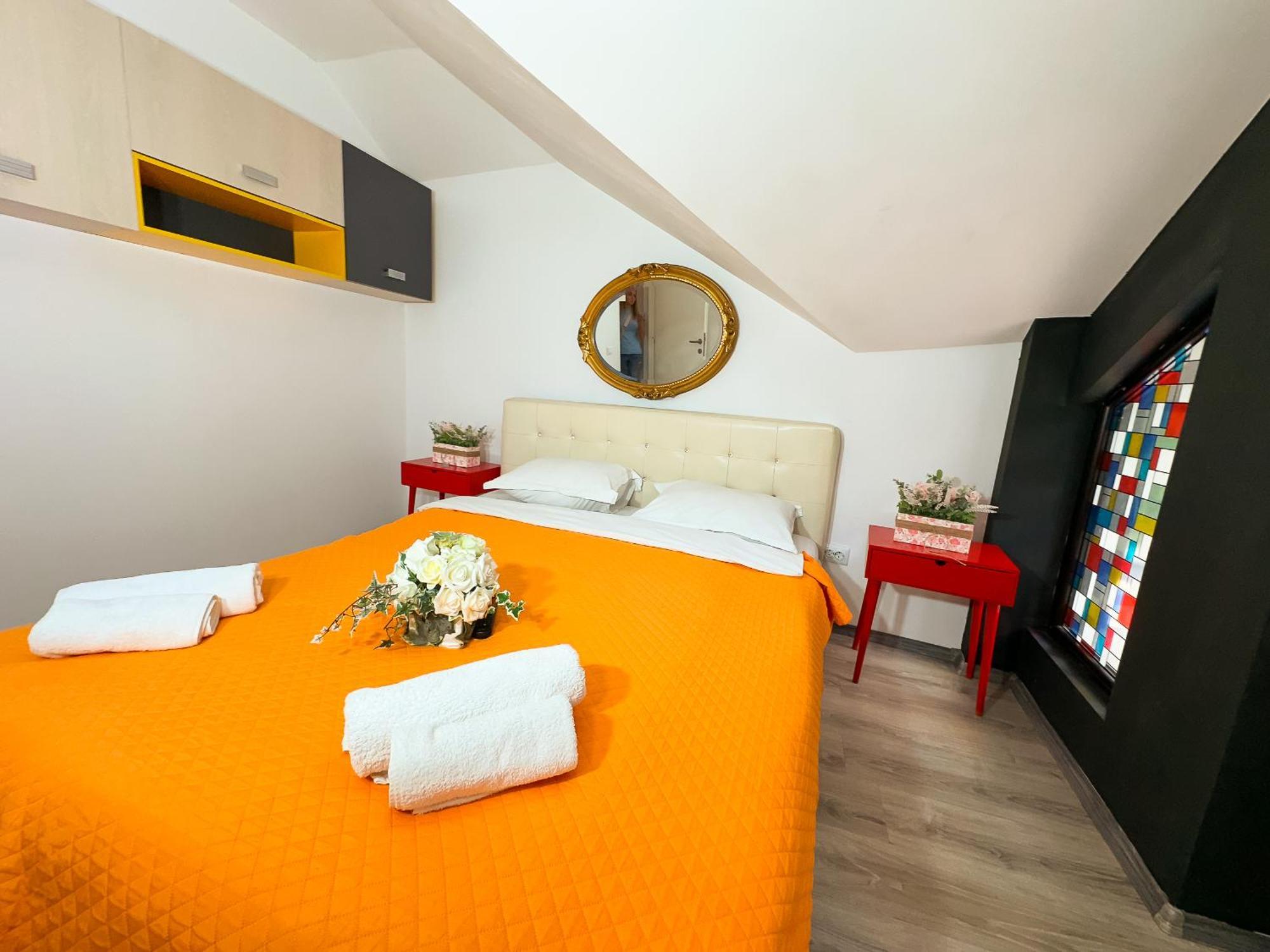 Mercur Central Apartment lux Craiova Exterior foto